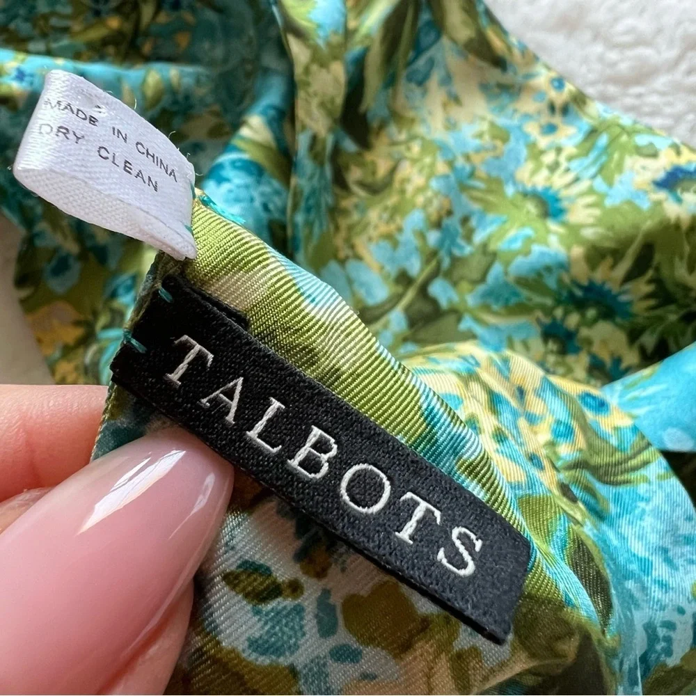 🌿 Talbots 100% Silk Floral Skinny Scarf